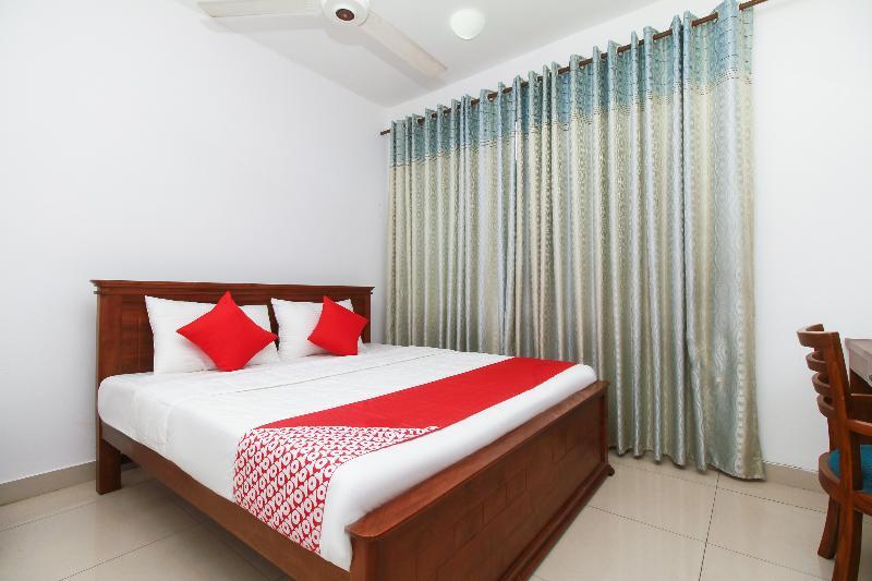 Oyo 126 Reliance Hotel Коломбо Екстериор снимка